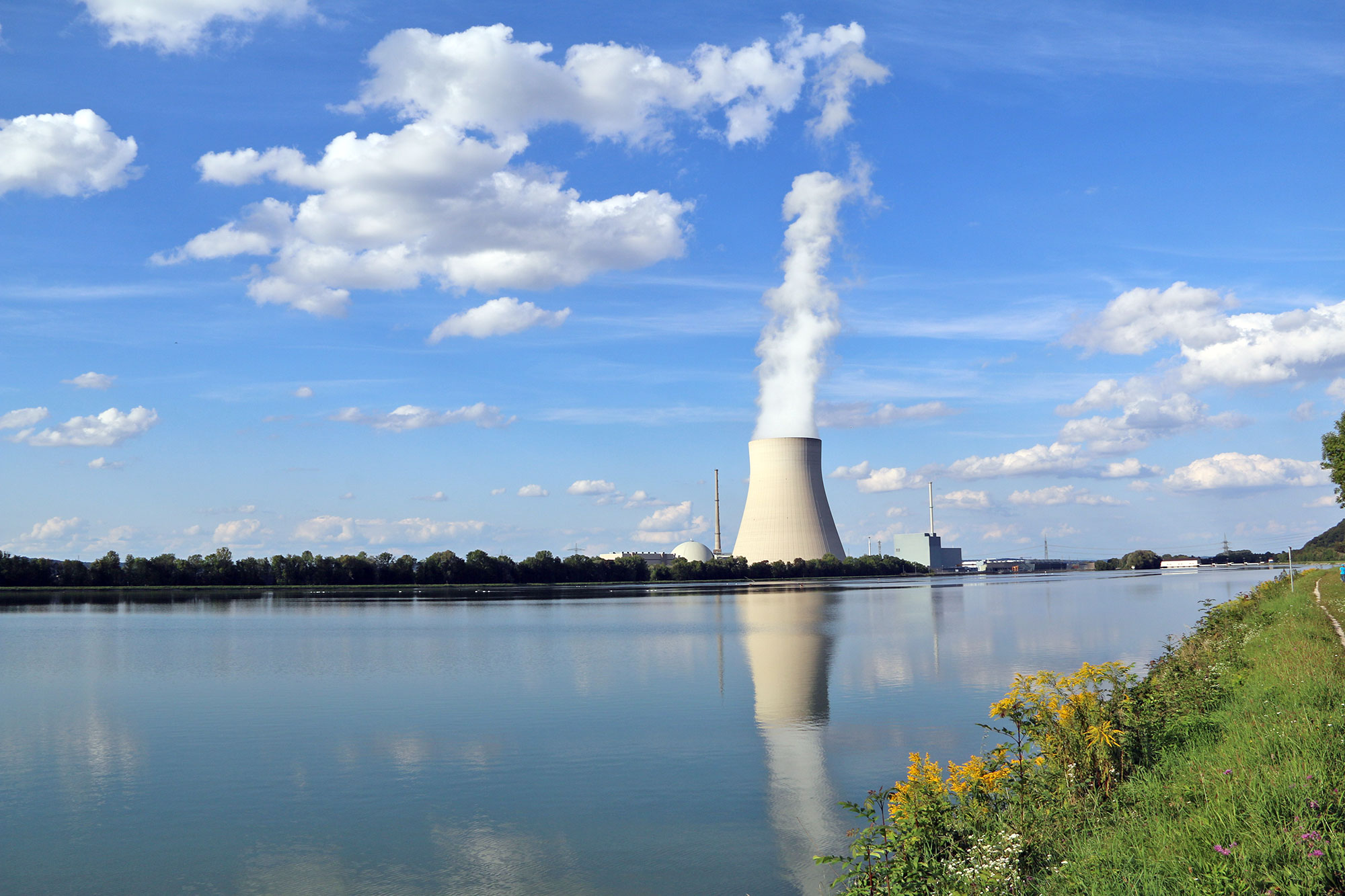 Landrat Peter Dreier erneuert seine Forderung zur temporären Laufzeitverlängerung des Atomkraftwerks Isar 2