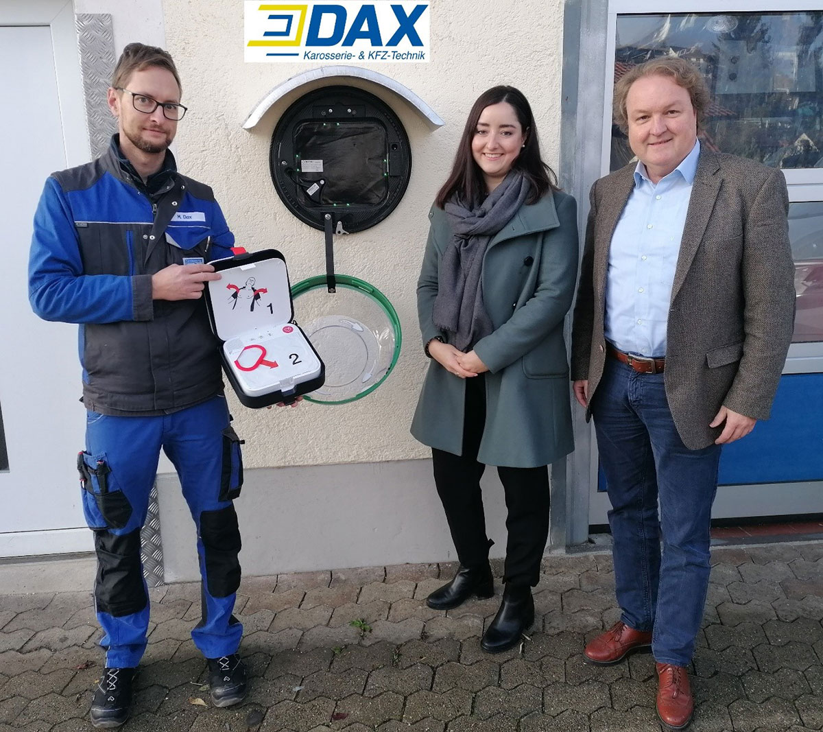Firma Dax Martin beschafft Automatisierten Externen Defibrillator
