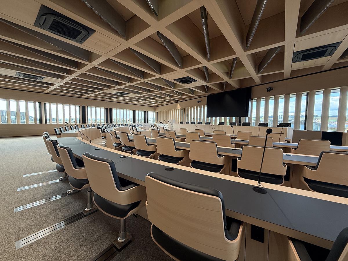 sitzungssaal-essenbach Leider haben wir keinen Alternativtext zu diesem Bild, aber wir arbeiten daran.